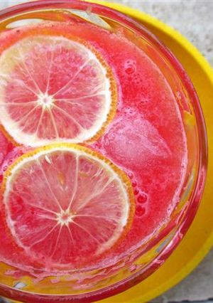 A picture of A cool sip of Watermelonade with a quick bite of Tofu Salad to face the Summer Heat.