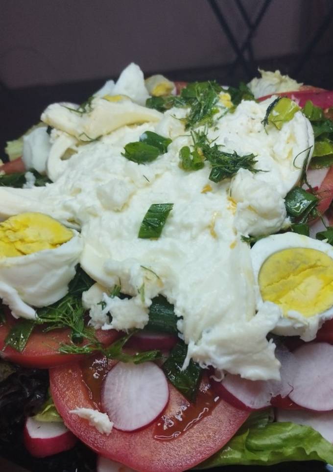 🥗 з сиром буррата та овочами)
