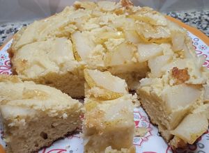 Una foto de Torta de peras! Súper rápida y deliciosa acaramelizada
