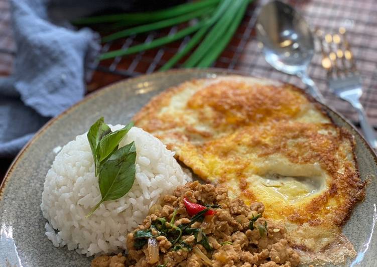 Pad Kao Prao Ayam Kemangi Thai ala Tiger Kitchen