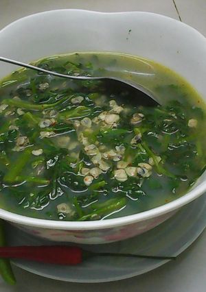 Hình của món Hến nấu canh rau muống.
