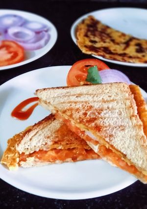 A picture of Cheese chilla sandwich.