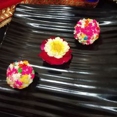 A picture of Rainbow chocolate balls.