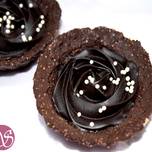 Eggless Chocolate Tart with chocolate filling