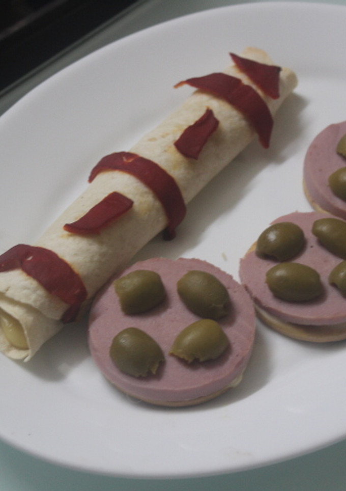 Una foto de Canelón de paté con galletas María