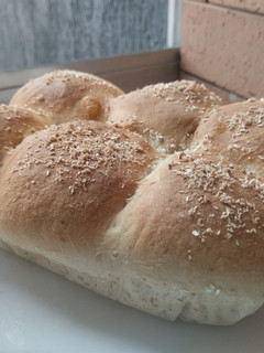 Una foto de Pan🍞 de coco🥥 a mi manera🥰🍯🥐