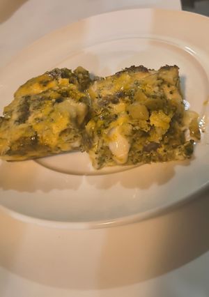 Una foto de Pastel de brócoli y queso