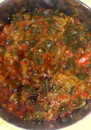 A picture of Spring onion sauce.