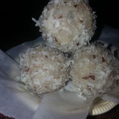A picture of Milkmaid Coconut Ladoos..