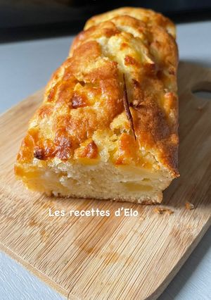 Une photo de Gâteau au yaourt aux pommes et cannelle