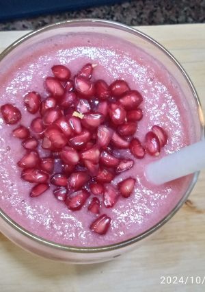 Une photo de Smoothie grenade et poire 🎀🎀🎀🎀