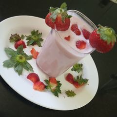A picture of Strawberry milkshake.