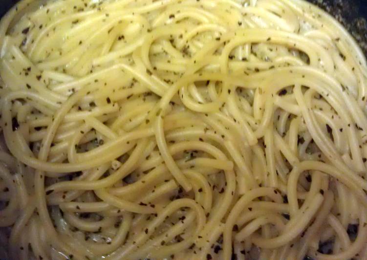 Recipe of Any-night-of-the-week K&#39;s simple pasta