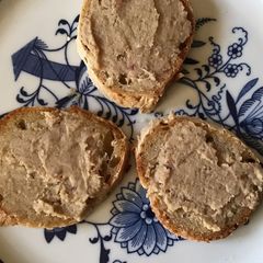 A picture of California Farm Instant Pork Tea Sausage.