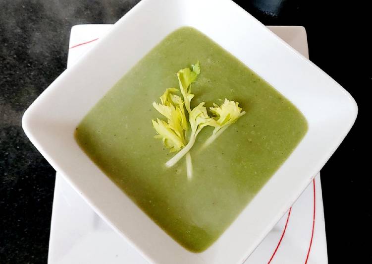 My Spinach & Celery Soup#Lunch#SeasonalCooking#Eateverypart 🥰