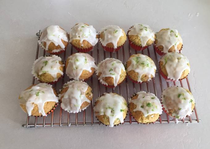 Courgette and lime cakes