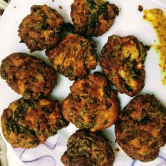 A picture of Air Fryer Spinach Fritters.