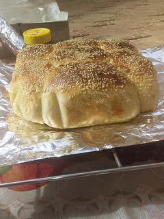 A picture of Sesame bread.