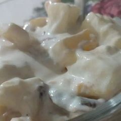 A picture of Cream fruit chat.