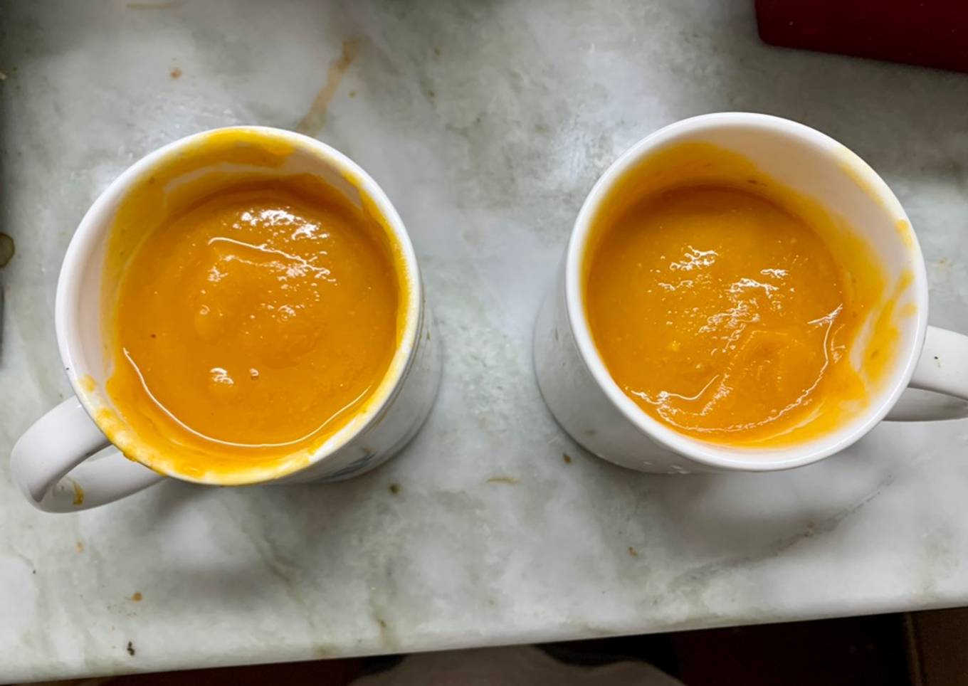 Sopa crema de calabacín en sopera eléctrica