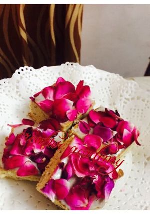 A picture of Rose brownie.