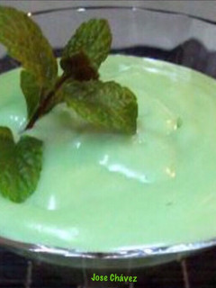 Una foto de Crema de Menta Piperita