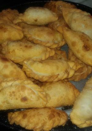 Una foto de Empanada de Tomate🍅 y Queso