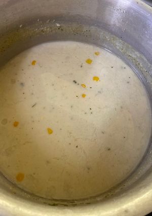 صورة لوصفة شوربه الدجاج بالجبنه والذره 😋😋