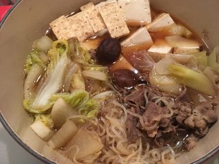 Sukiyaki/"Gyunabe" beef pot