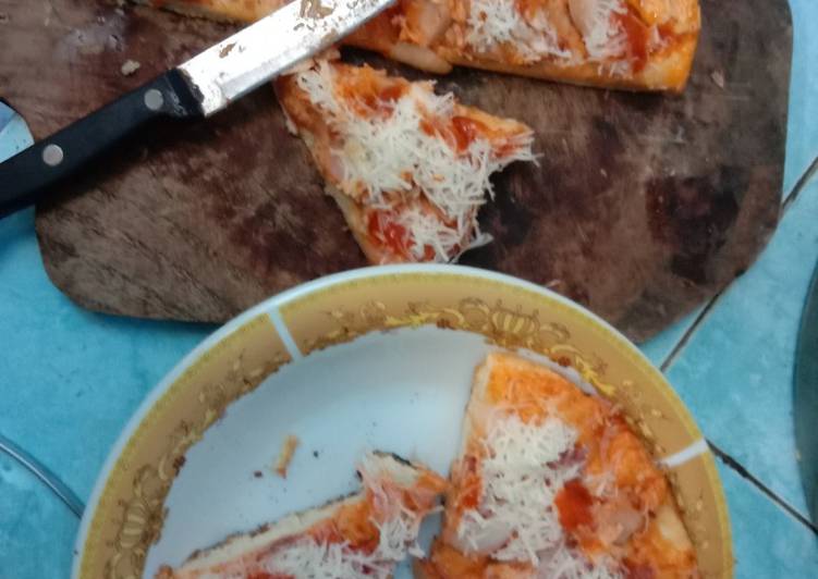 Resep 25. Pizza teflon rumahan (tanpa telur, simple) ulen tangan Anti Gagal