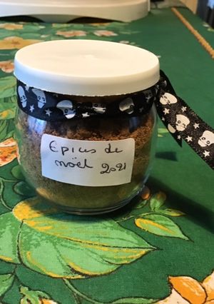 Une photo de Mélange d épices de Noël pour pain d épices ou biscuits