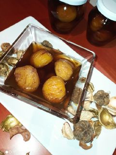 Una foto de Castañas de El Bierzo en almíbar