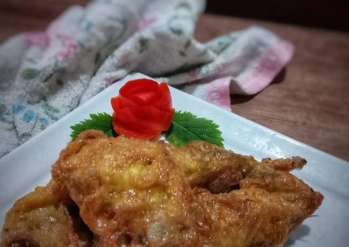 Ayam goreng balut telur