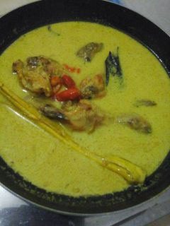 Foto resep Ayam kuah kuning sederhananana