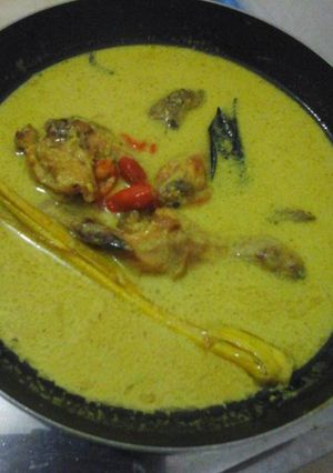 Foto resep Ayam kuah kuning sederhananana