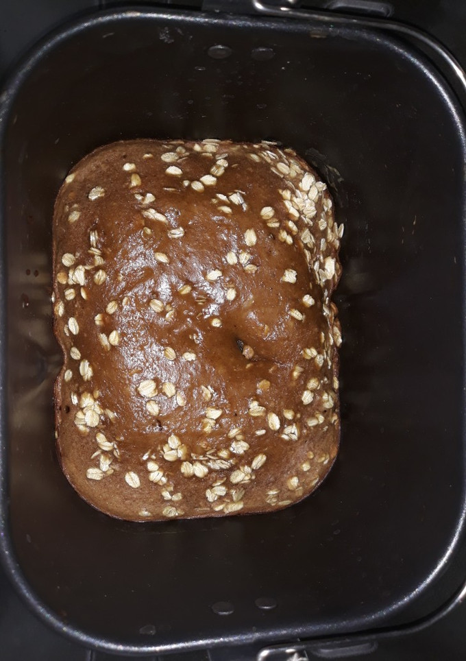 Una foto de Bizcocho de espelta y avena con plátano en panificadora