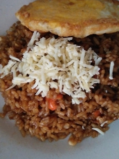 Foto resep Nasi Goreng Keju Pedas Manis (resep sederhana, rasa juara)