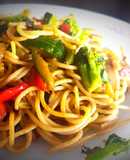 Spaghettis con vegetales al Wok
