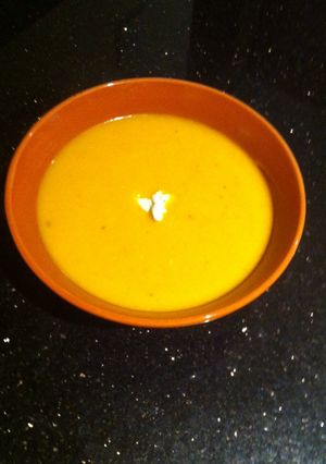 A picture of Cheese soup :.