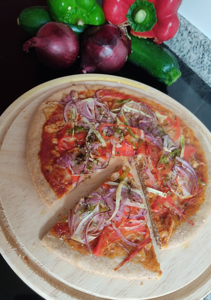Una foto de Pizza de espelta y verduras