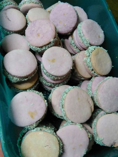 Una foto de Alfajores de maicena rendidores y súper ricos