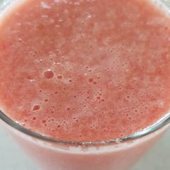 A picture of Water melon drink.