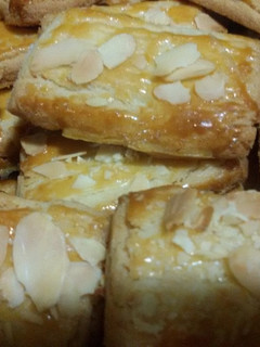 Una foto de Cortaditos de almendra con thermomix