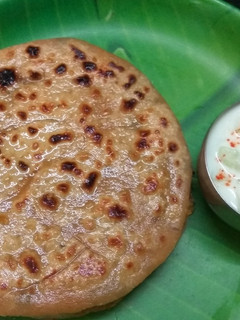 முள்ளங்கி & முருங்கைக்கீரை பராத்தா (Mullanki & Murungai Keerai Paratha recipe in tamil) செய்முறை முக்கிய புகைப்படம்