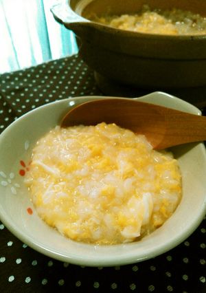 A picture of Easy Japanese-Style Egg Rice Porridge for Colds.