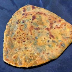 Pudina paratha A picture of Pudina paratha.