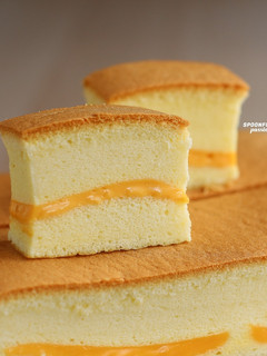 A picture of Ogura Cake with Cheddar Cheese Slices.