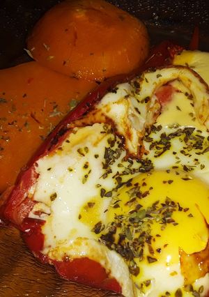 Una foto de Morrón Relleno & calabaza al Horno