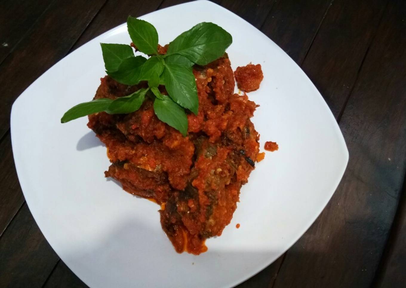 Tongkol bumbu balado