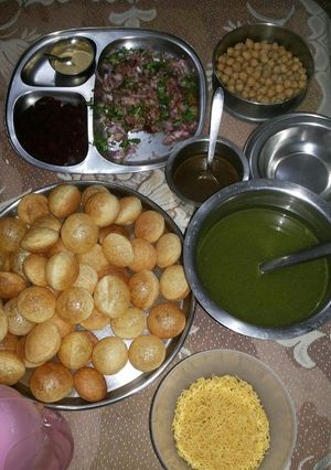 A picture of Pani puri.